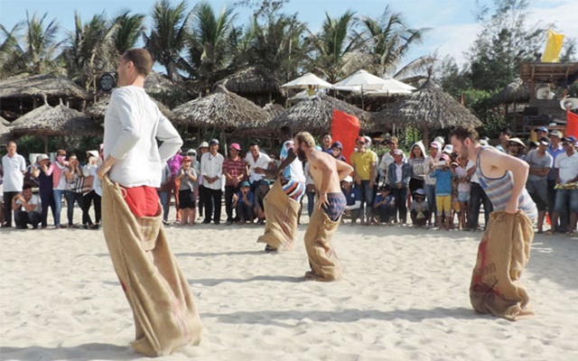 Tổ chức team building biển uy tín, chuyên nghiệp, giá tốt nhất